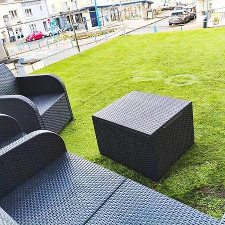 Apartment Sauna Et De 50 M2 Avec Cuisine Neuve Terrasse De 40 M2