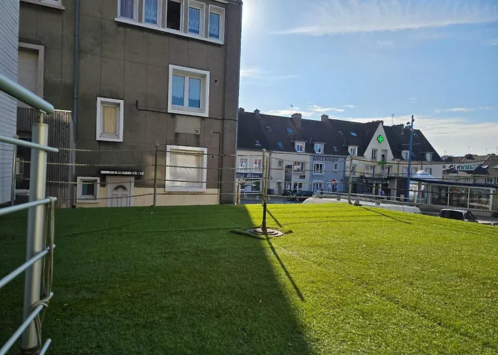 De 50 M2 Avec Cuisine Neuve Terrasse De 40 M2 * Le Portel