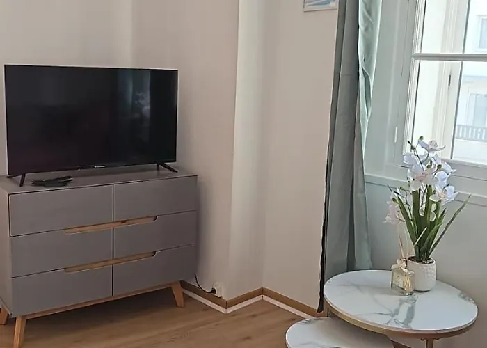 De 50 M2 Avec Cuisine Neuve Terrasse De 40 M2 Appartement Le Portel