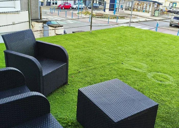 Appartement De 50 M2 Avec Cuisine Neuve Terrasse De 40 M2 Le Portel